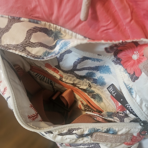 The North Face Coral Jacket - Picture 4 of 4